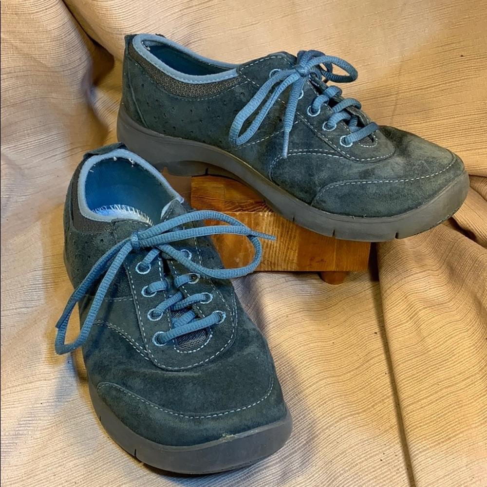 Dansko leather laceup sneakers comfort support